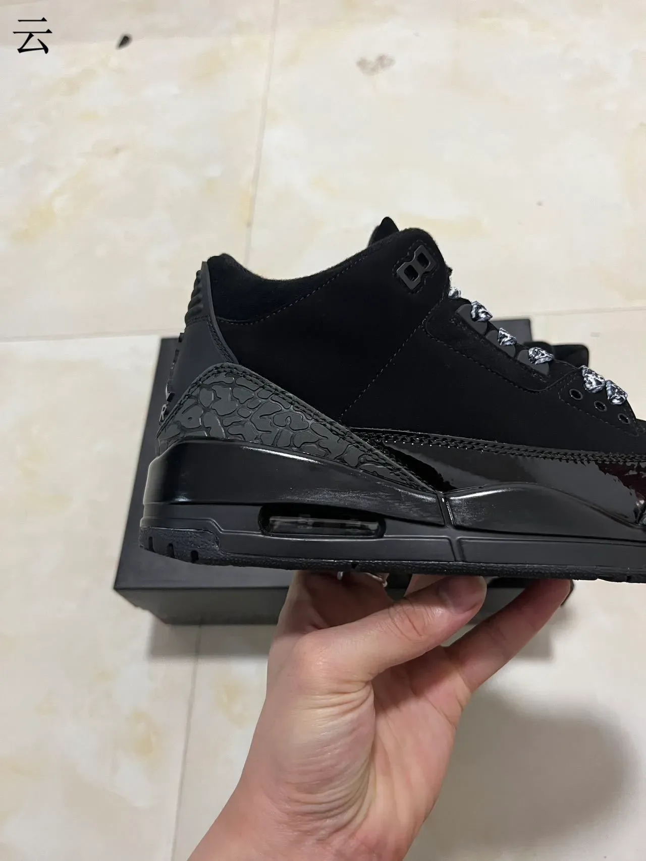 Air Jordan 3 Tênis de Basquete Preto com Estampa de Elefante 11