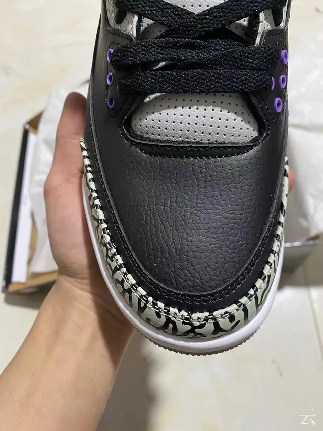Air Jordan 3 黑色紫色爆裂纹篮球鞋 3