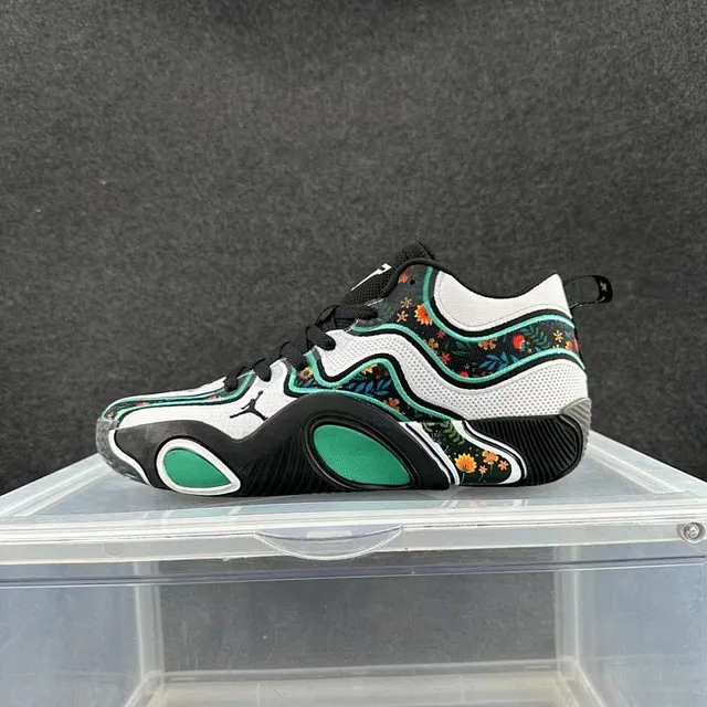 Chaussures de basketball Air Jordan 37 Low Floral noir blanc vert 2