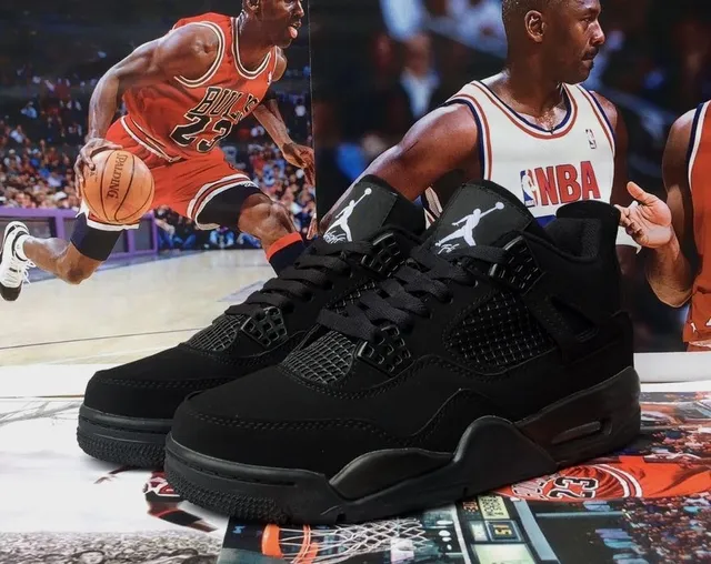 Zapatillas de baloncesto Air Jordan 4 totalmente negras 4