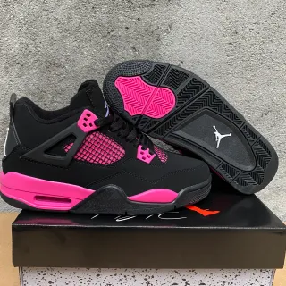 Air Jordan 4 黑粉篮球鞋