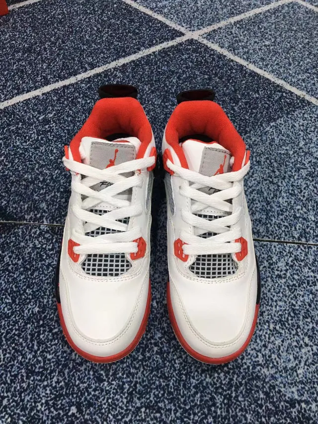 Air Jordan 4 काले लाल बच्चों के बास्केटबॉल जूते 18