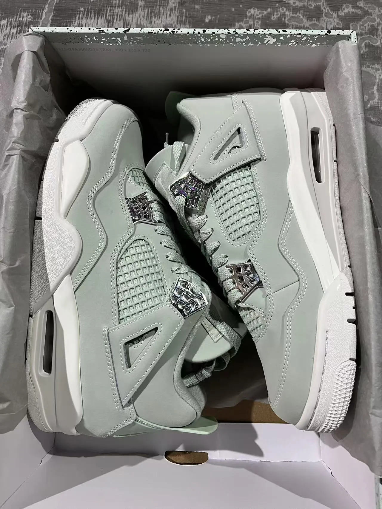 Tênis de basquete Air Jordan 4 em camurça verde-menta 9