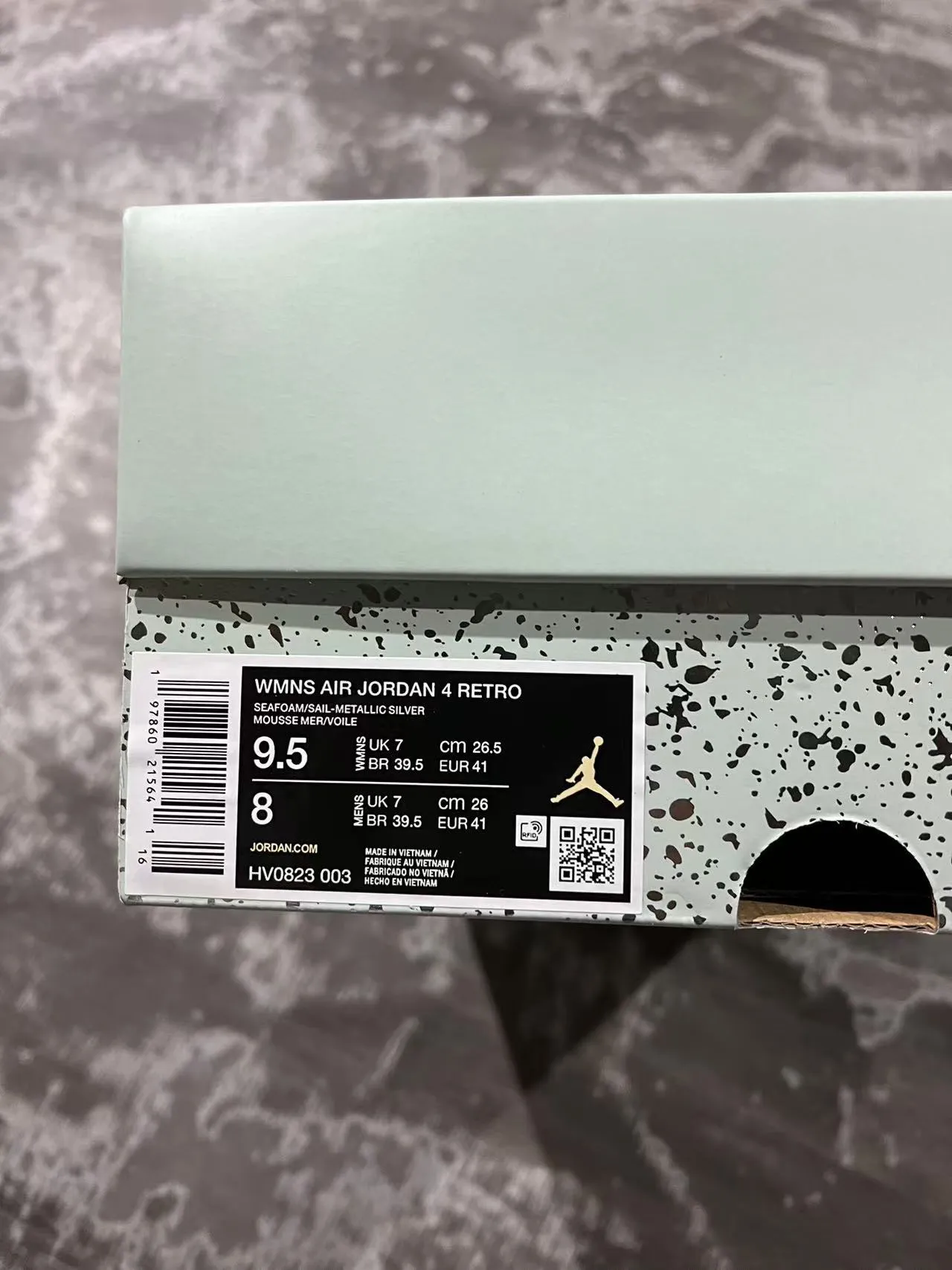 Tênis de basquete Air Jordan 4 em camurça verde-menta 10