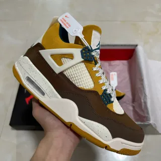 Air Jordan 4 Mustard Brown Speckled Midsole Tênis de Basquete