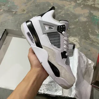 Air Jordan 4 Branco Preto Cinza Cimento Tênis de Basquete