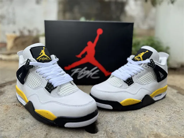 Chaussures de basketball Air Jordan 4 blanc noir jaune 5