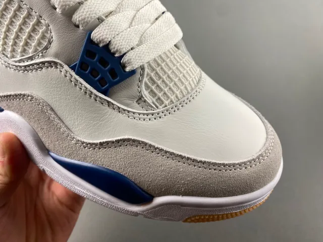 Air Jordan 4 白海军蓝生胶底篮球鞋 2