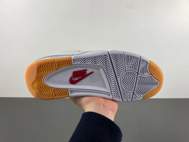 Air Jordan 4 白海军蓝生胶底篮球鞋 9