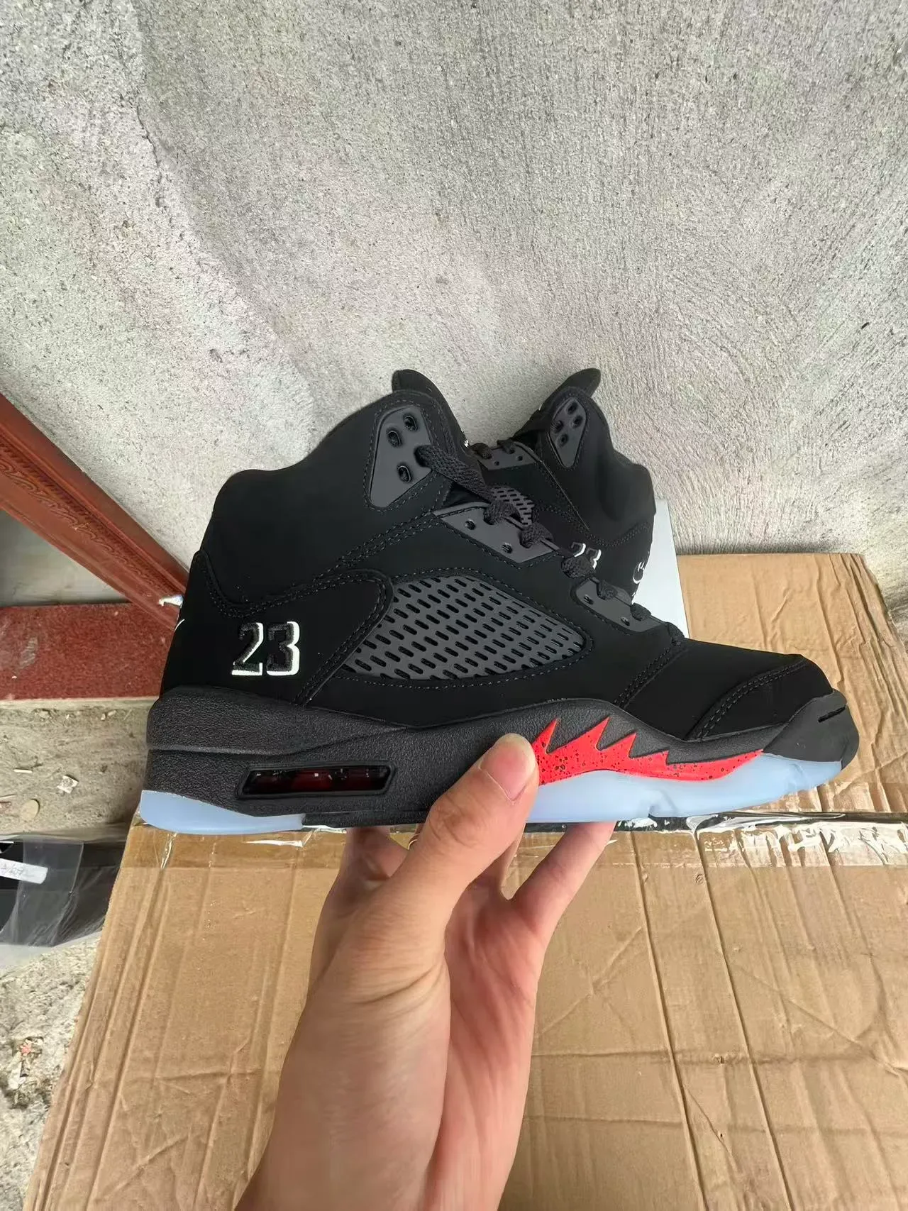Air Jordan 5 Black Red Flame Tênis de Basquete 7
