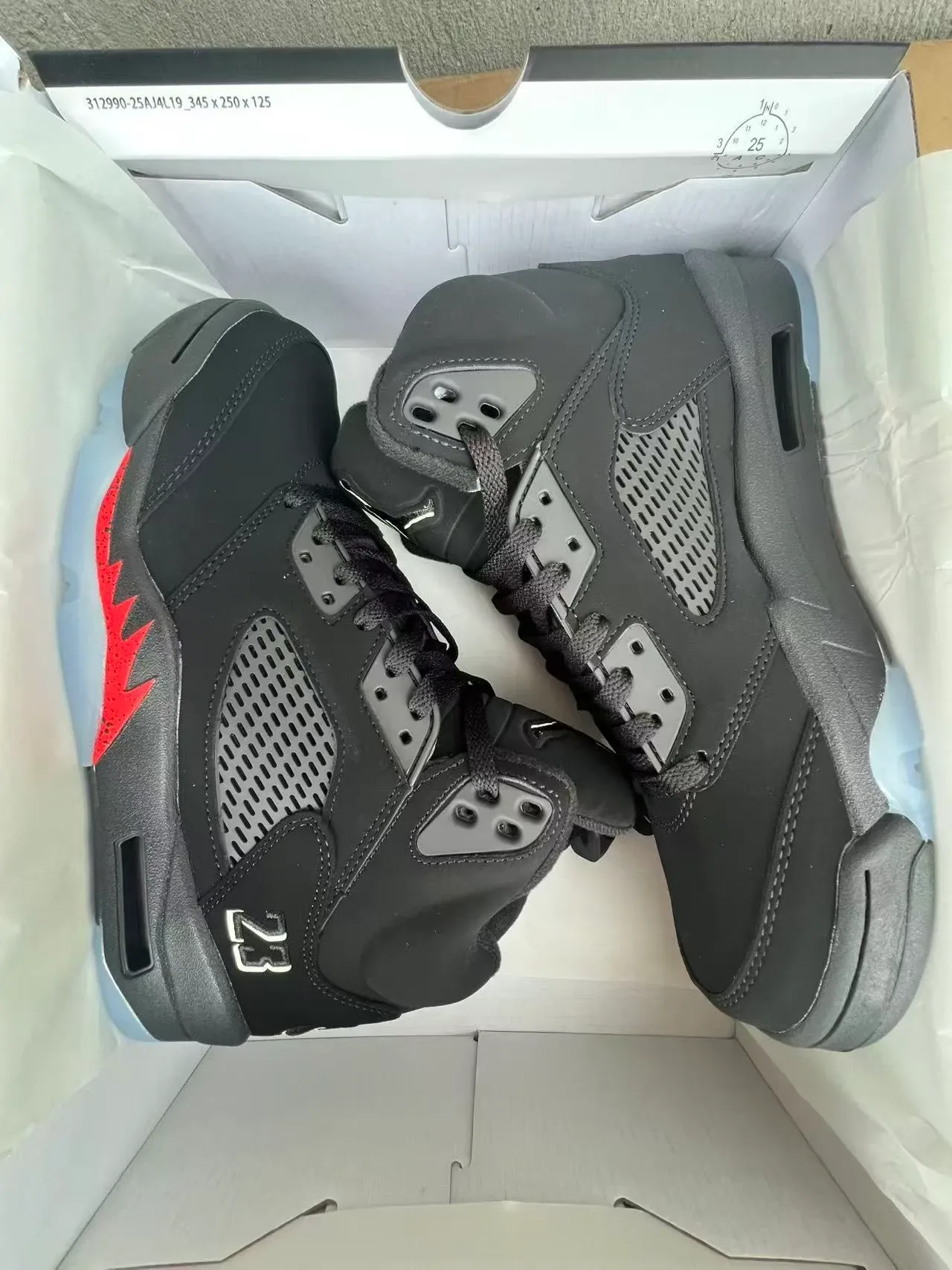 Air Jordan 5 Black Red Flame Tênis de Basquete 9
