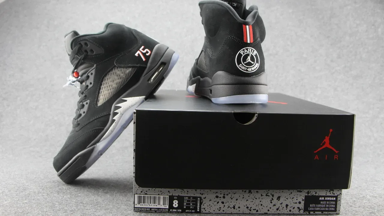 Air Jordan 5 Tênis de Basquete Sola Translucida Preto e Vermelho 6