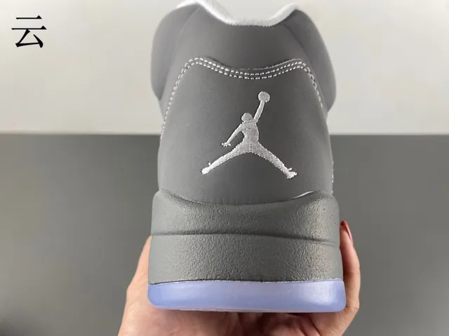Air Jordan 5 رمادي وأزرق فاتح حذاء كرة السلة 3
