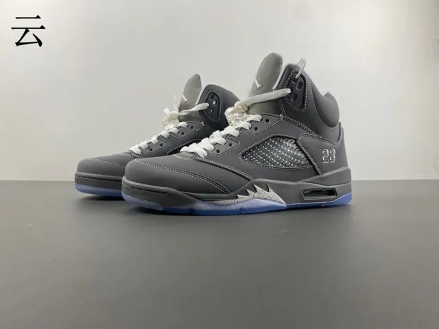 Air Jordan 5 رمادي وأزرق فاتح حذاء كرة السلة 6
