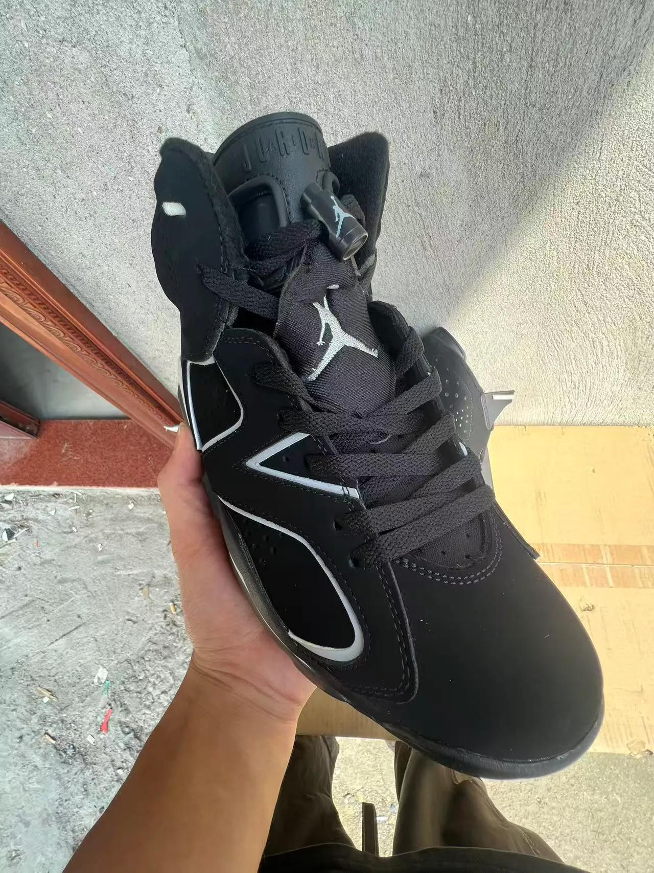 Air Jordan 6 Noir Blanc Chaussures de Basketball Perforées 2