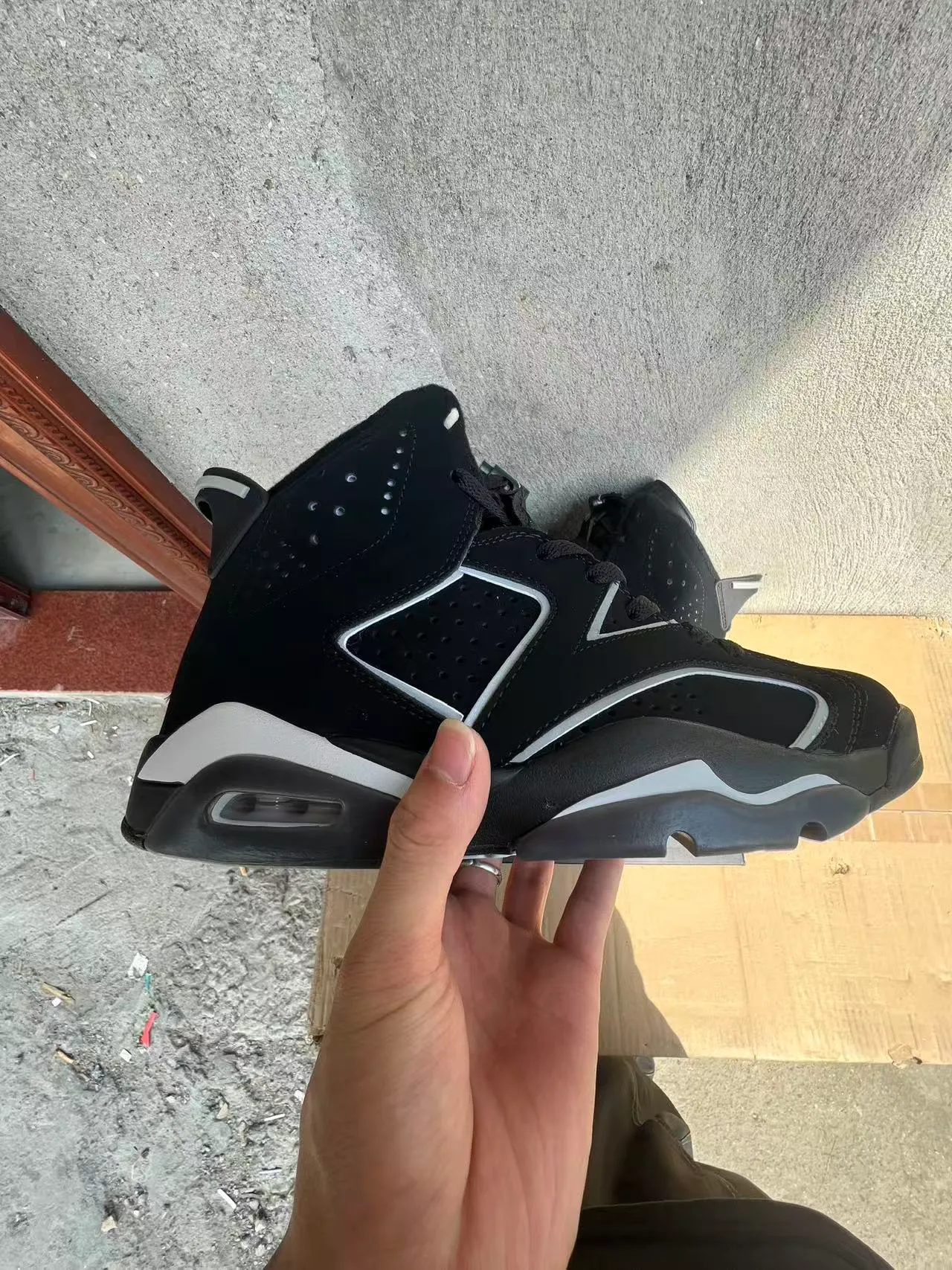 Air Jordan 6 Noir Blanc Chaussures de Basketball Perforées 7