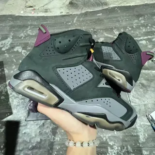 Air Jordan 6 Dark Olive e Purple Tênis de Basquete
