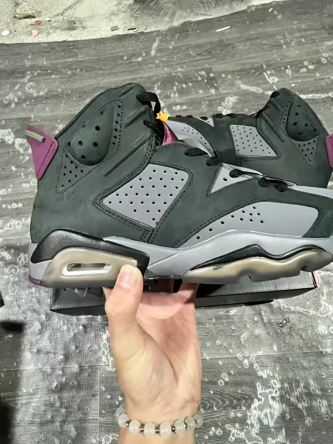 Air Jordan 6 Dark Olive and Purple 篮球鞋 7