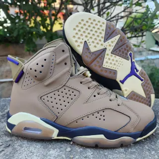 Tênis de basquete Air Jordan 6 bege, azul-marinho e roxo
