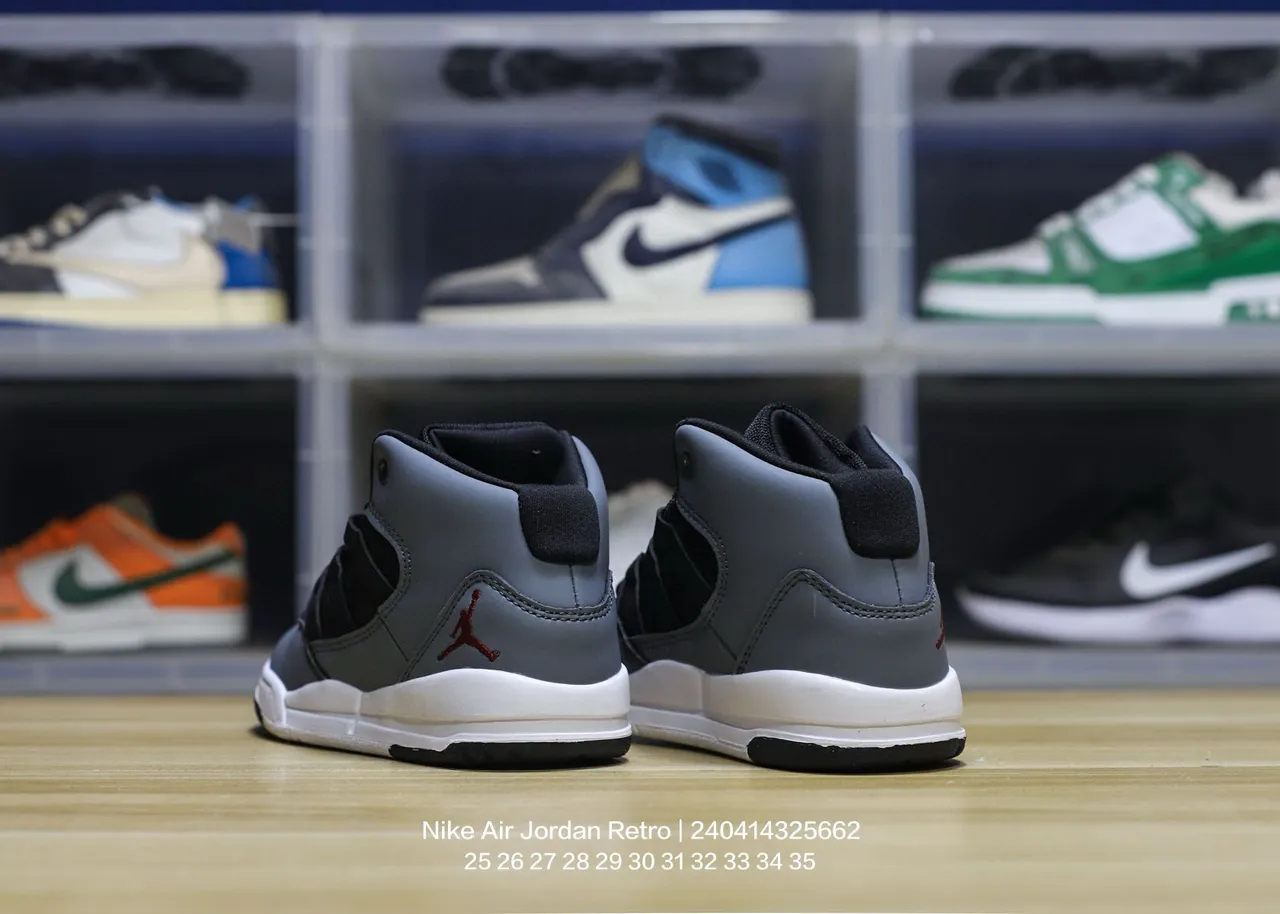 Tênis de basquete Air Jordan de cano alto com colarinho acolchoado preto e vermelho 10