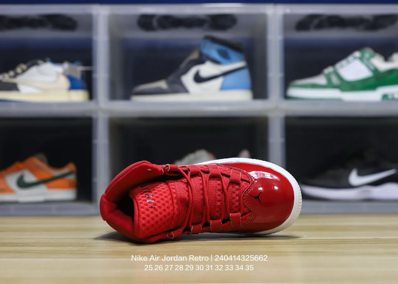Tênis de basquete Air Jordan de cano alto com colarinho acolchoado preto e vermelho 17