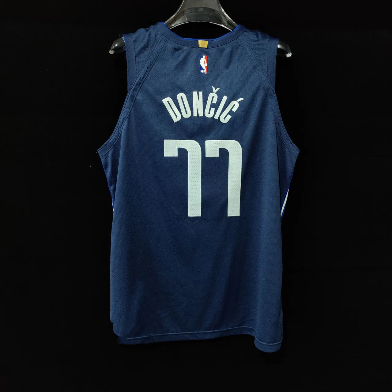 قميص شبكي بدون أكمام Air Jordan Dallas Mavericks Statement كحلي وأبيض 3