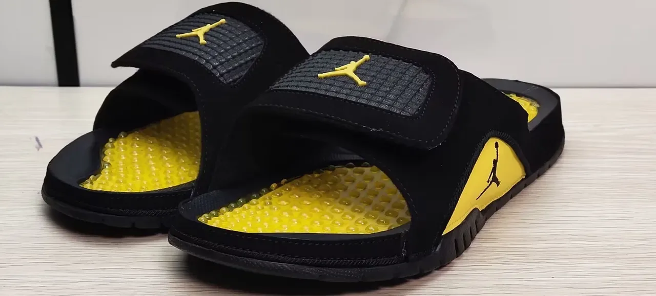 Air Jordan Slide 黑黄 Podded Footbed 拖鞋 2
