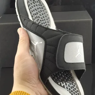 Air Jordan Slide 黑银灰色纹理带拖鞋