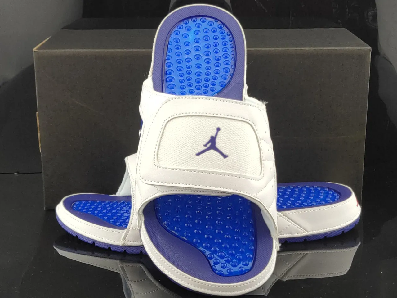 Sandalias chanclas Air Jordan blanco azul real morado 3
