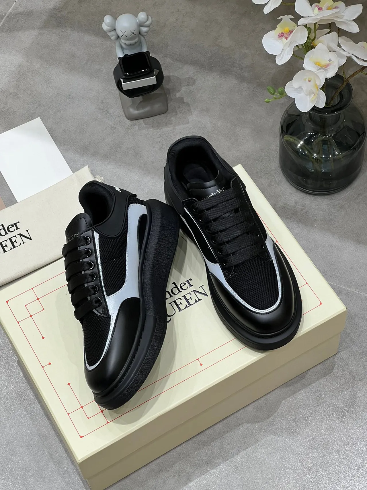 Alexander McQueen Oversized Sneaker Black and Silver Lifestyle Sneakers 6