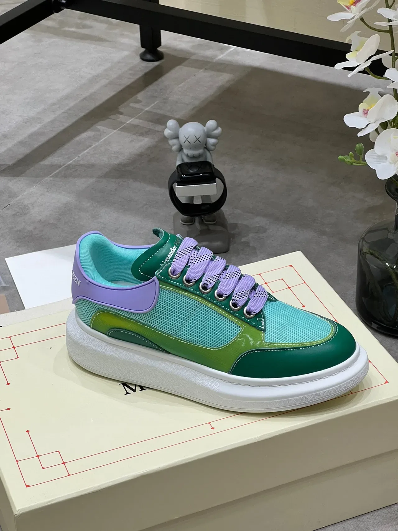 Alexander McQueen हरा बैंगनी सफेद Oversized Lifestyle Sneakers 5
