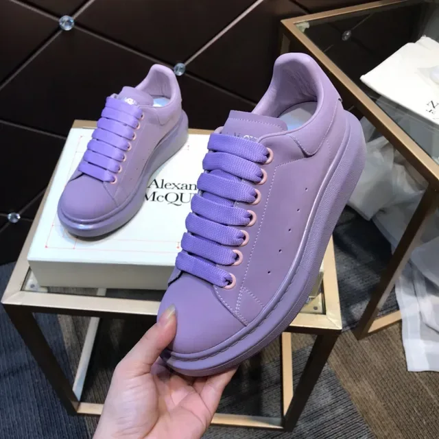 Alexander McQueen Sneakers oversized violet monocrome lifestyle sneakers 2
