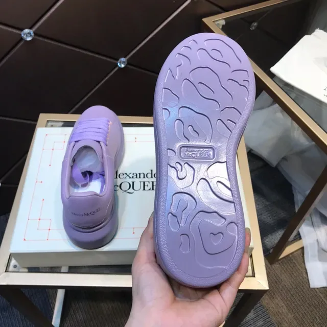 Alexander McQueen Sneakers oversized violet monocrome lifestyle sneakers 3