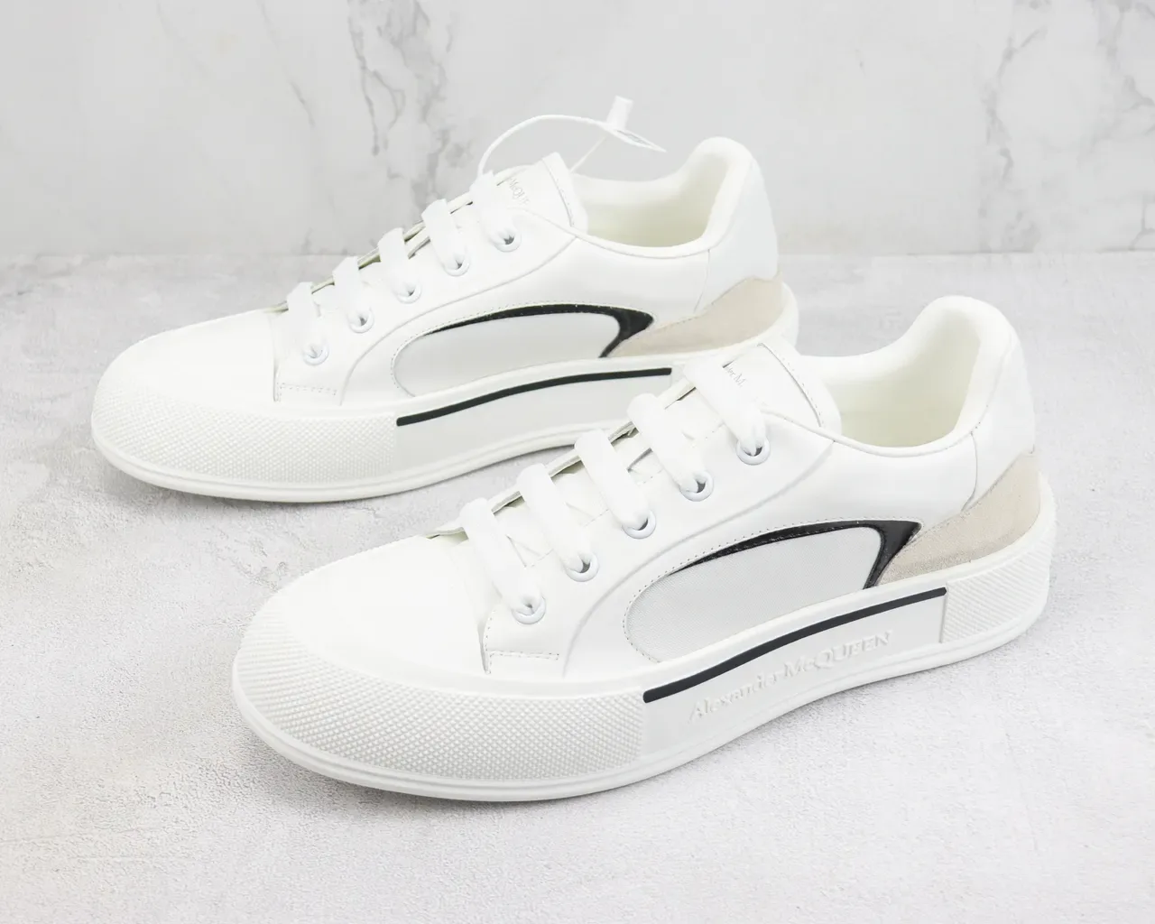 Alexander McQueen Oversized Sneaker White Black Beige Lifestyle Sneakers 4
