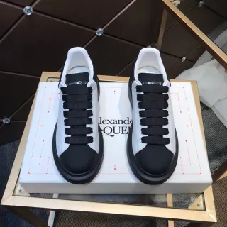 Alexander McQueen 白色黑色 oversized 生活方式运动鞋