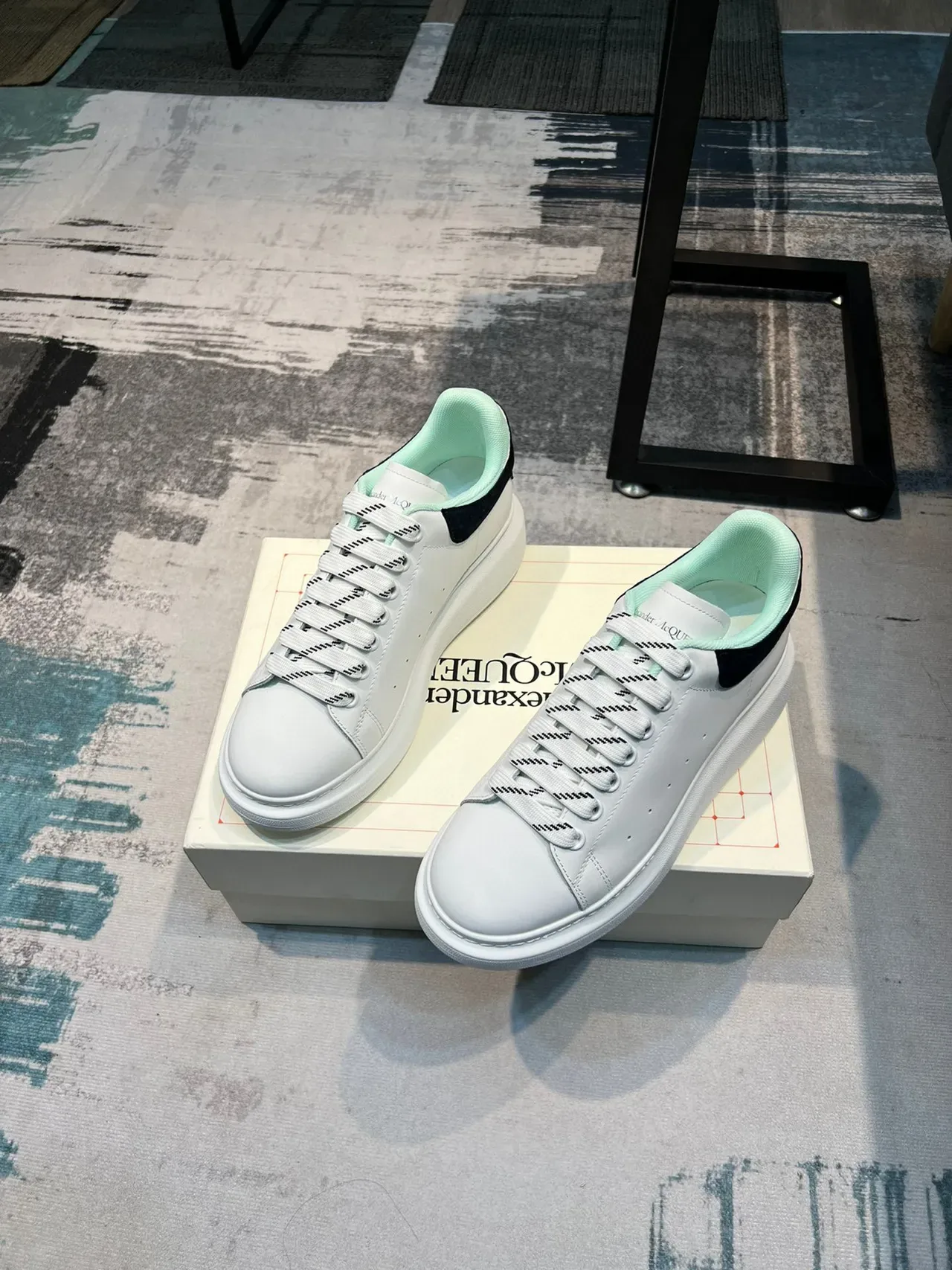 Alexander McQueen Oversized Sneaker 白黑薄荷绿 生活方式运动鞋 6