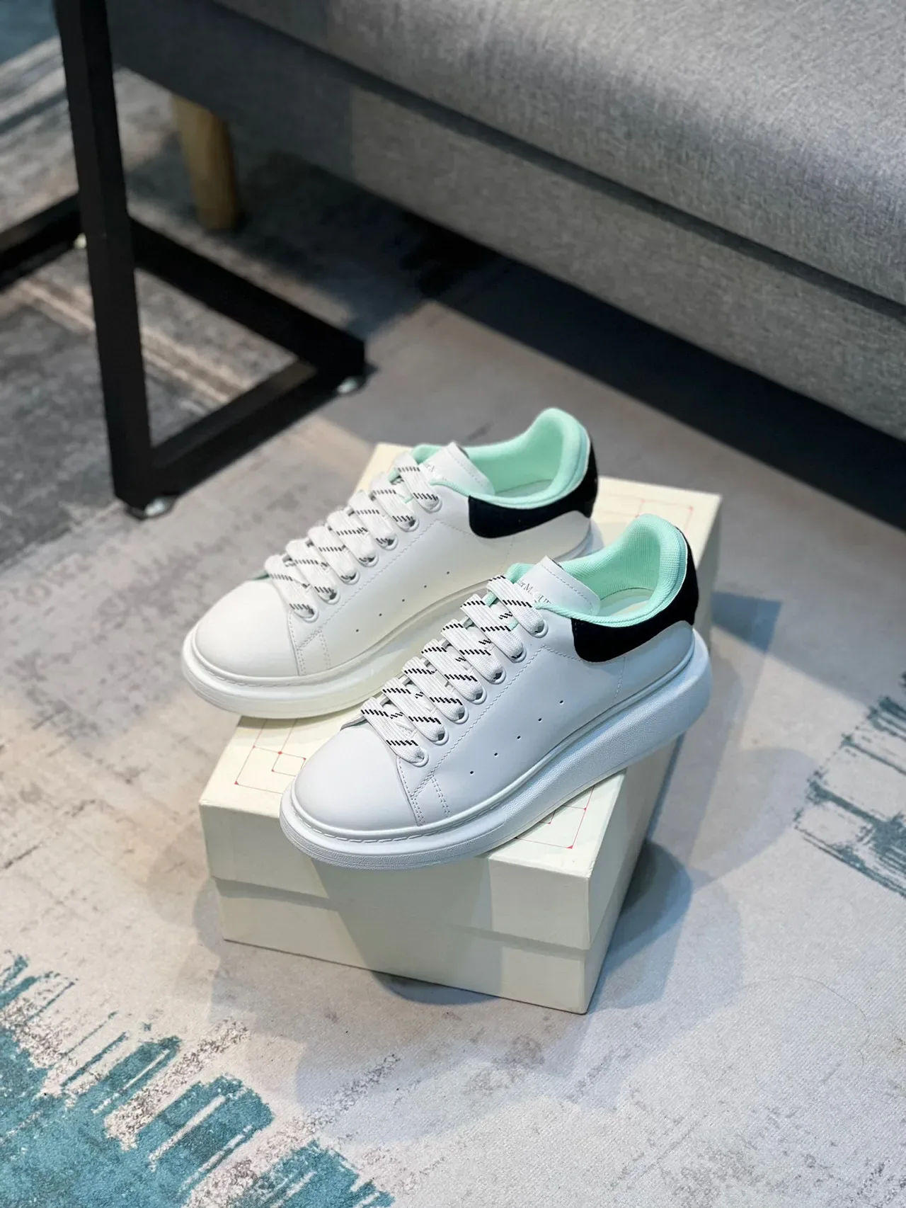 Alexander McQueen Oversized Sneaker 白黑薄荷绿 生活方式运动鞋 8