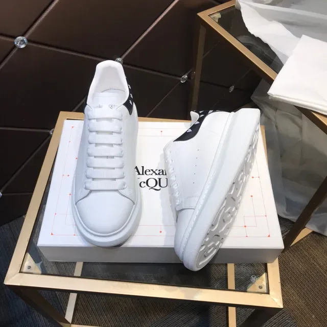 Alexander McQueen Oversized Sneaker White Black Platform Sole Leather Upper Lifestyle Sneakers 8