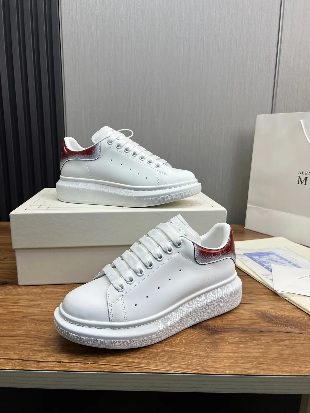 Alexander McQueen Oversized Sneaker White Red Platform Sole Smooth Leather Upper Lifestyle Sneakers 4