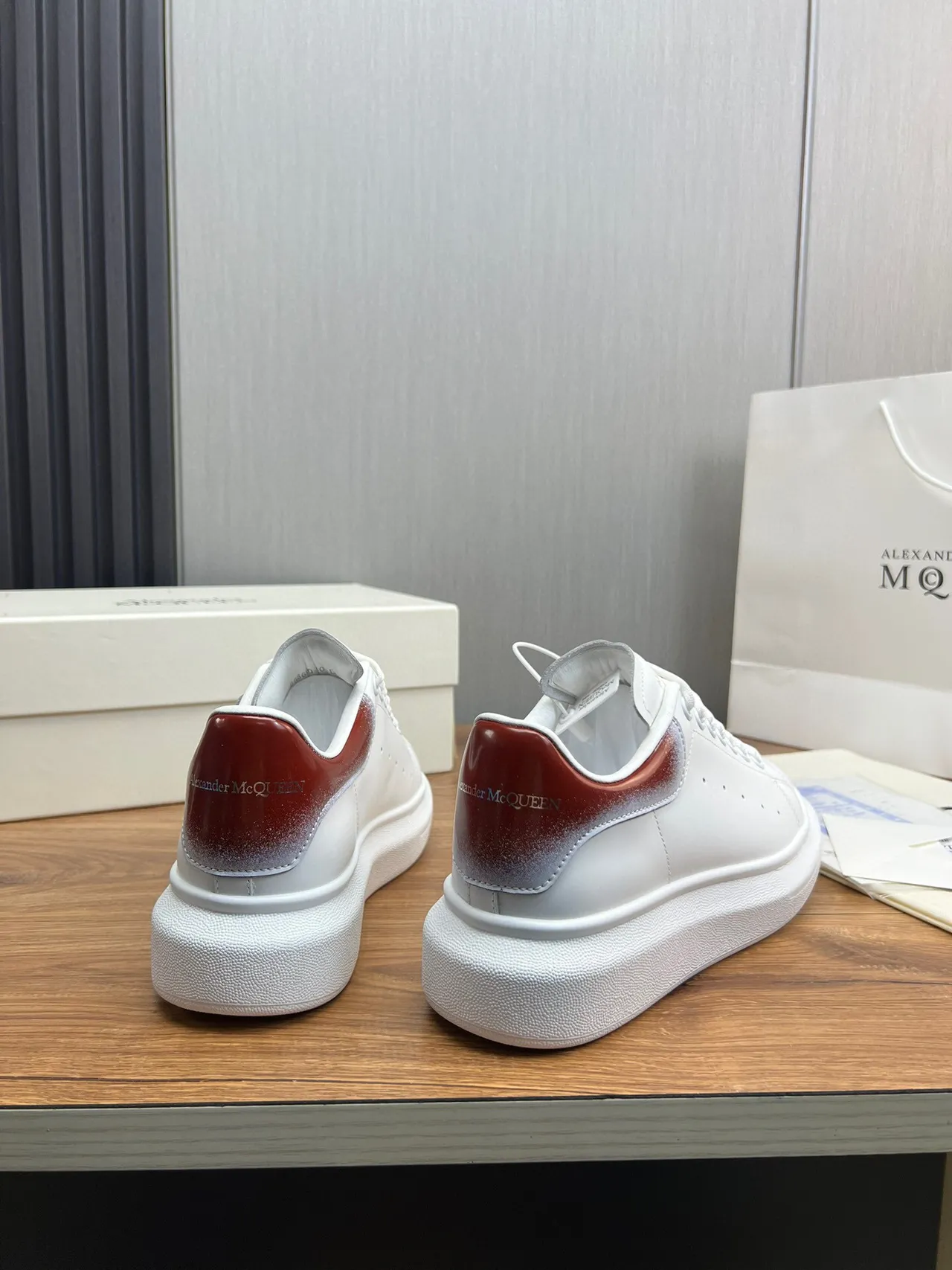 Alexander McQueen Oversized Sneaker White Red Platform Sole Smooth Leather Upper Lifestyle Sneakers 5