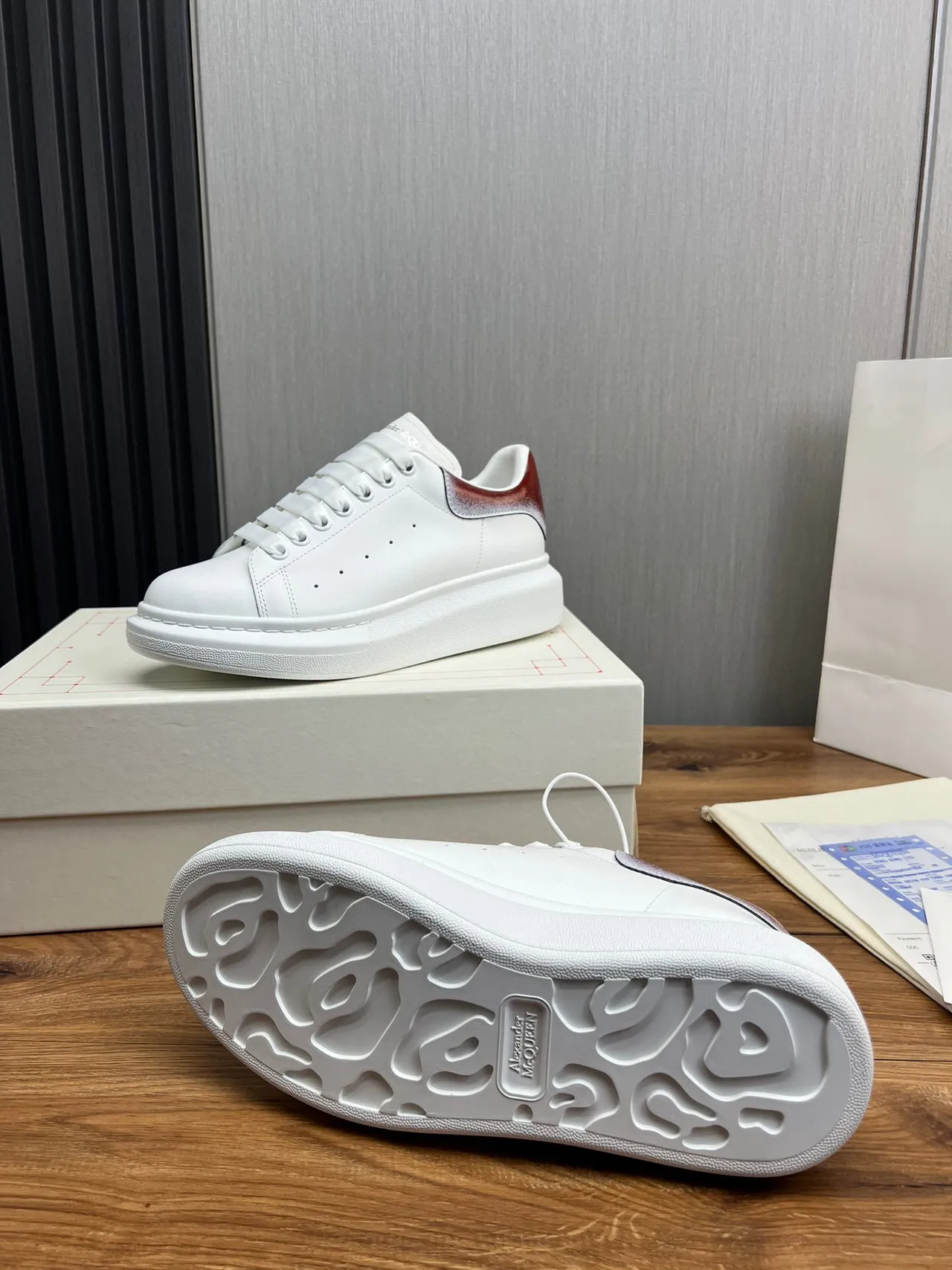 Alexander McQueen Oversized Sneaker White Red Platform Sole Smooth Leather Upper Lifestyle Sneakers 8