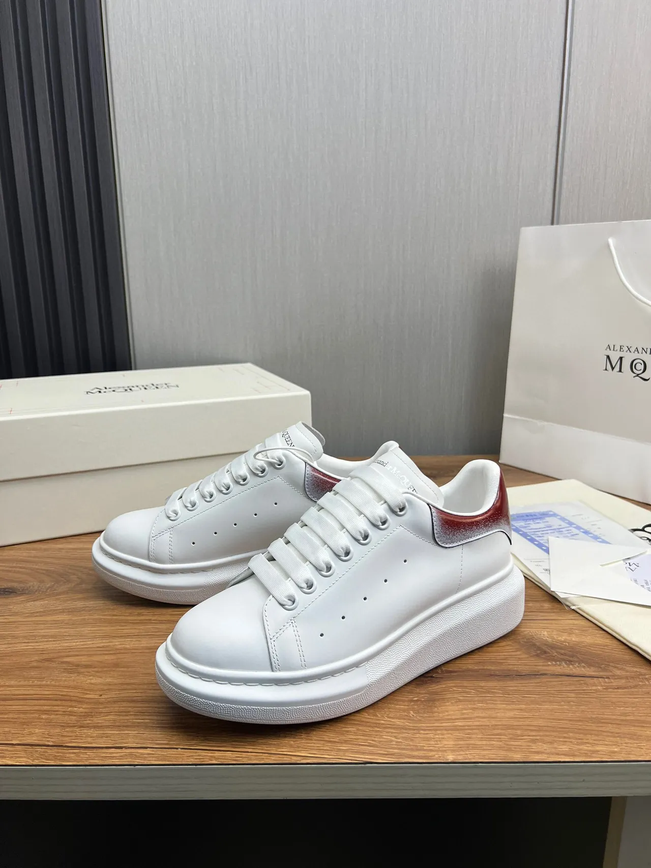 Alexander McQueen Oversized Sneaker White Red Platform Sole Smooth Leather Upper Lifestyle Sneakers 9