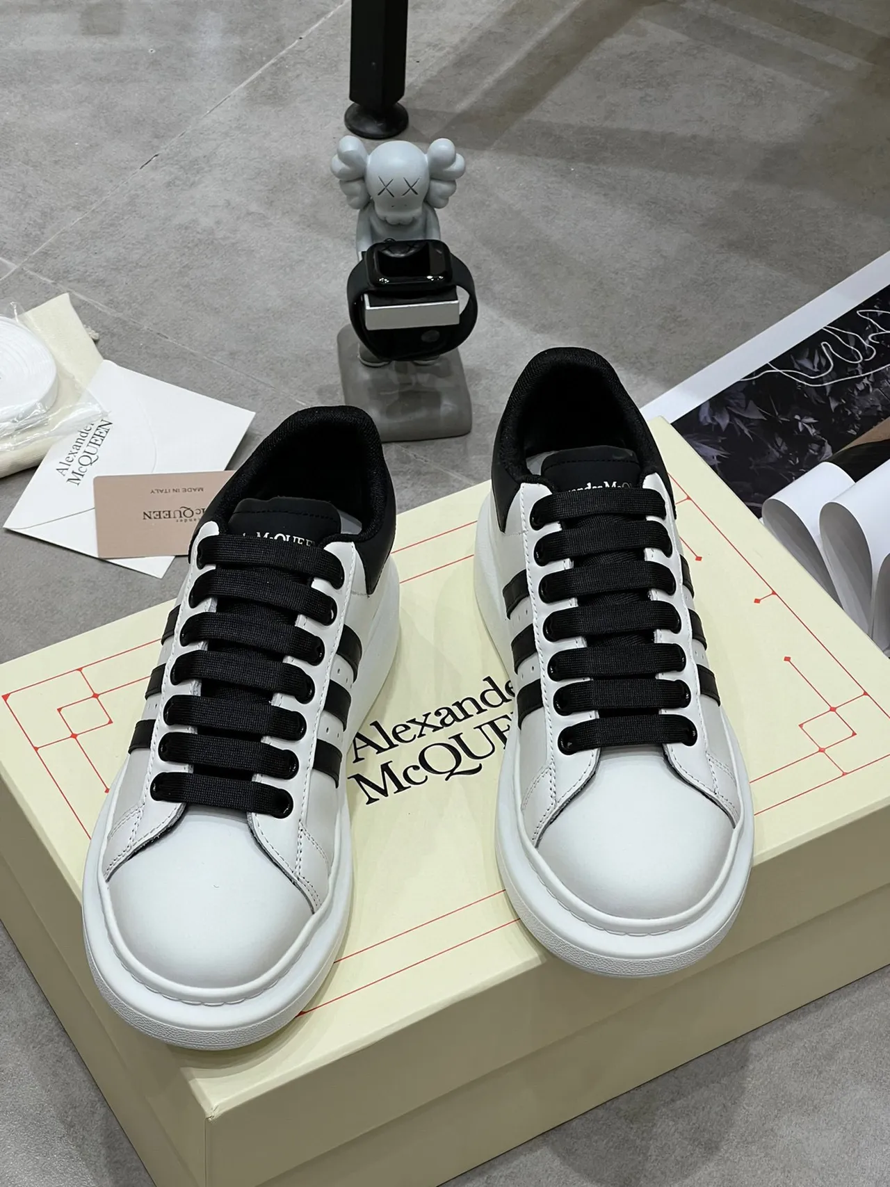Alexander McQueen White Black Oversized Silhouette Thick Platform Sole Lifestyle Sneakers 4