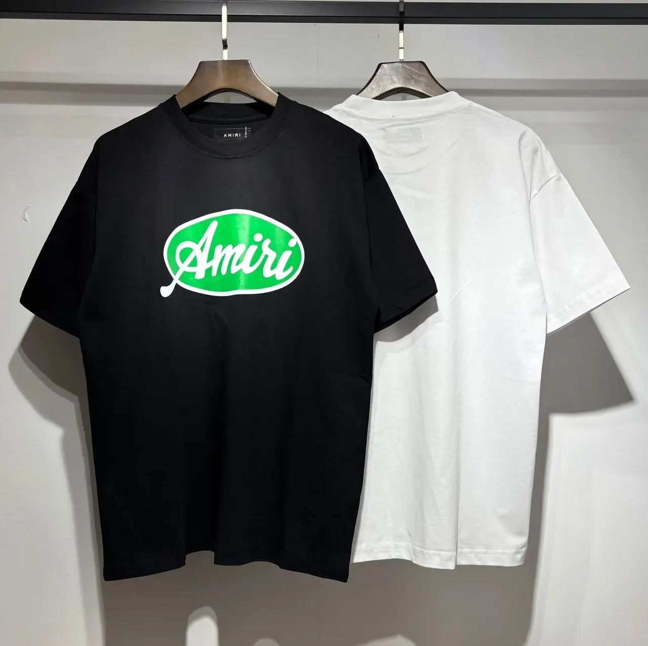 T-shirt graphique Amiri à logo ovale 5