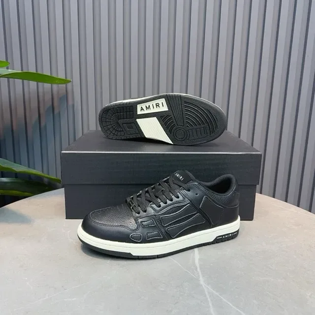 Amiri Skel Top Black White Cuir texturé dessus Panneaux squelettiques sculptés Sneakers lifestyle 2
