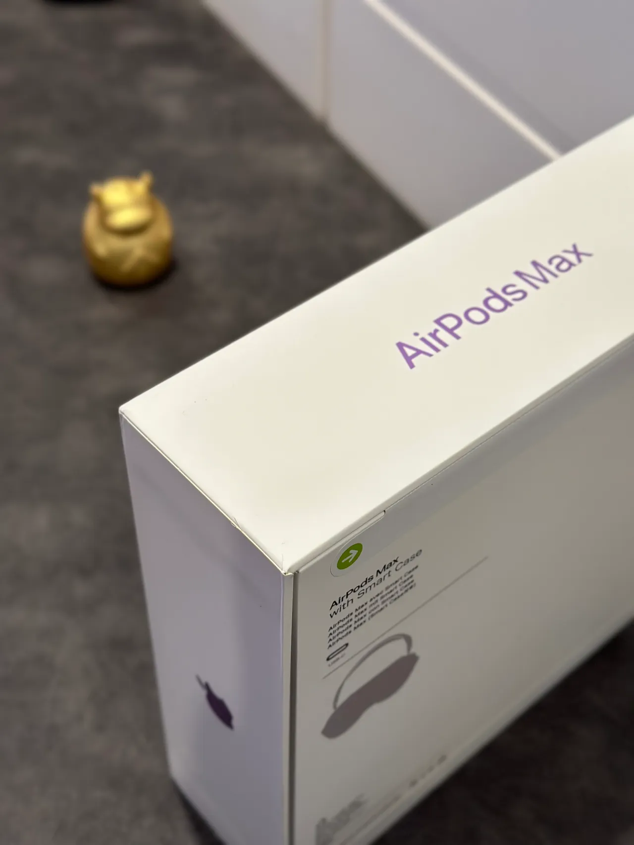 Apple AirPods Max Lavender Over-ear Headphones 12