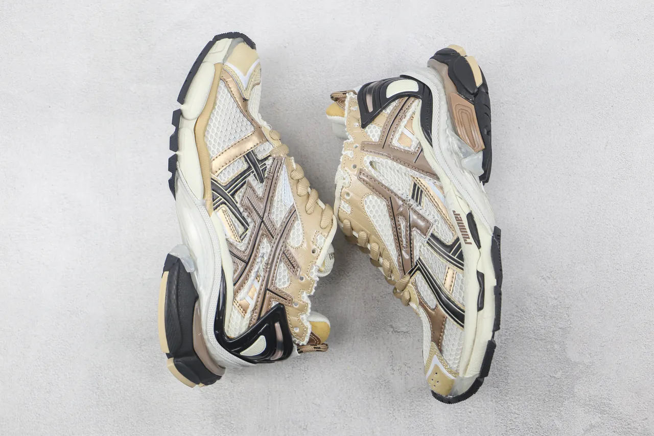 ASICS Beige Black Mesh And Synthetic Overlay Construction Sculpted Multi-Density Midsole Running Shoes 2