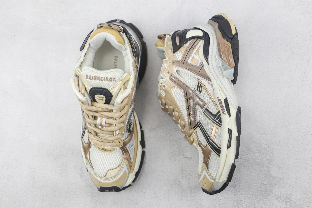 ASICS Beige Black Mesh And Synthetic Overlay Construction Sculpted Multi-Density Midsole Running Shoes 3