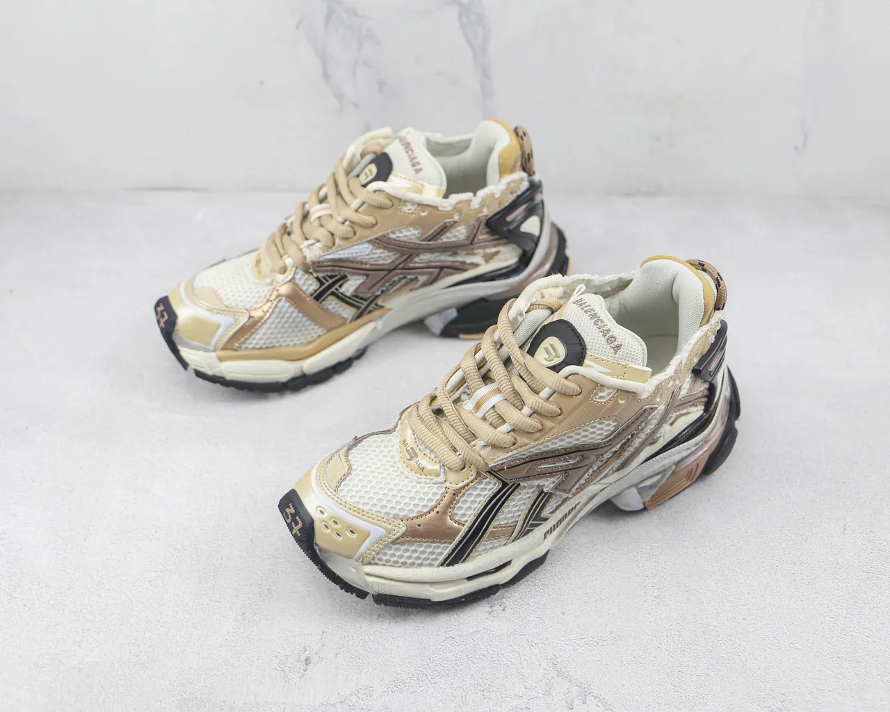 ASICS Beige Black Mesh And Synthetic Overlay Construction Sculpted Multi-Density Midsole Running Shoes 4