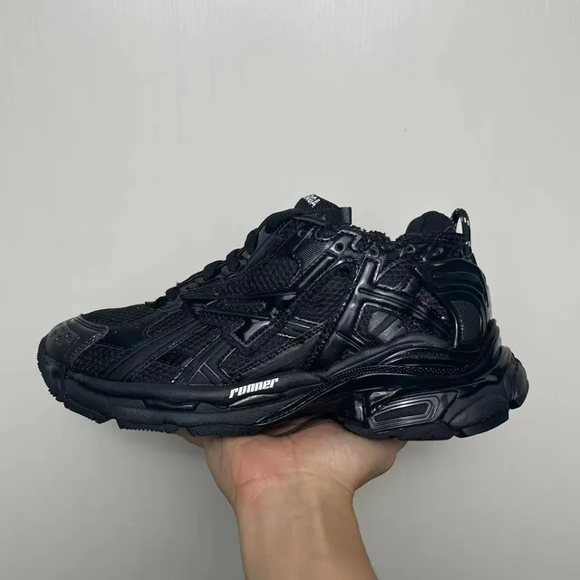 ASICS Zapatillas Chunky Suela Media Negra 2